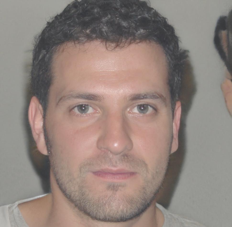 Портрет Дамира Есенгалиева, специалиста по организационному развитию